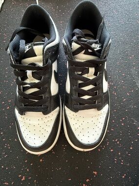 Nike panda DUNK Black and White low-top sneakers